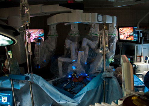 Cirugía con robots: llega Da Vinci a los quirófanos.