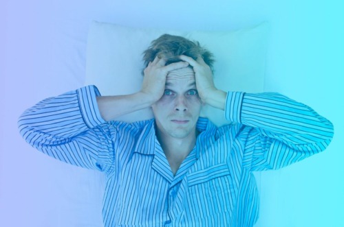Dormir poco o mal: descubierto cómo y por qué afecta a las arterias